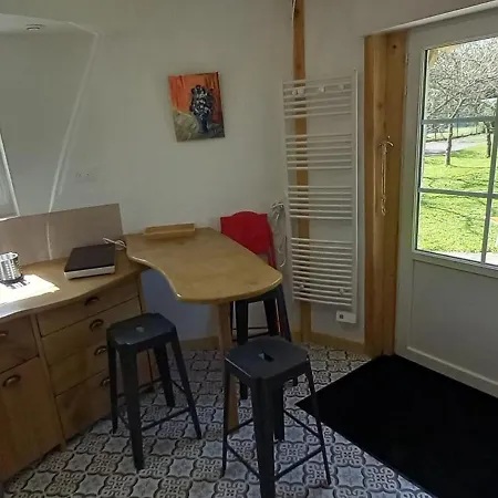 Le Vieux Moulin De Pierre بيت للعطل